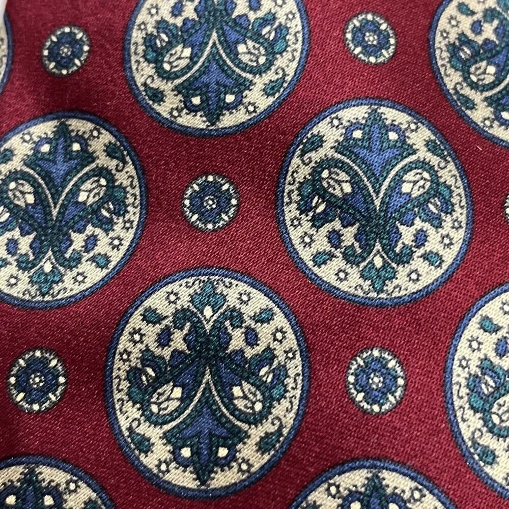 CHRISTIAN DIOR 100% Silk Men’s Neck Tie Red Crescent Design 56” X 3.5” Classic‌ - Picture 2 of 6